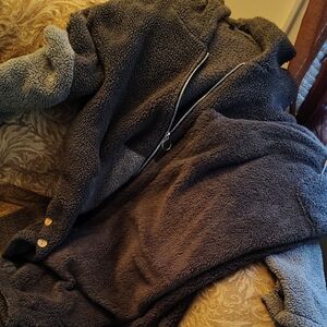 1xl Fuzzy Warm Coat And Pants